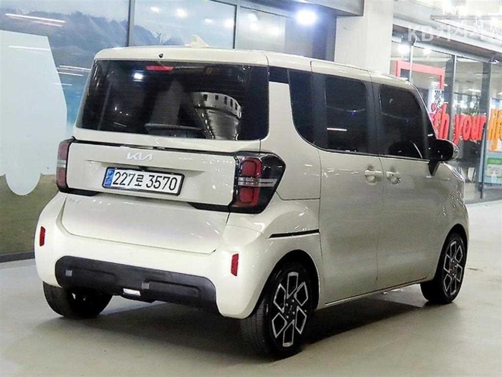 2024 - kia kia