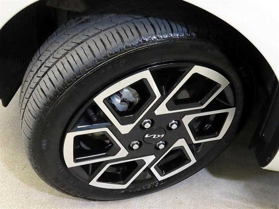 2024 - kia kia