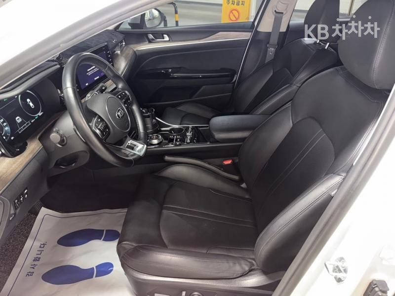 2020 - kia k5