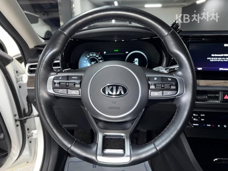 2020 - kia k5