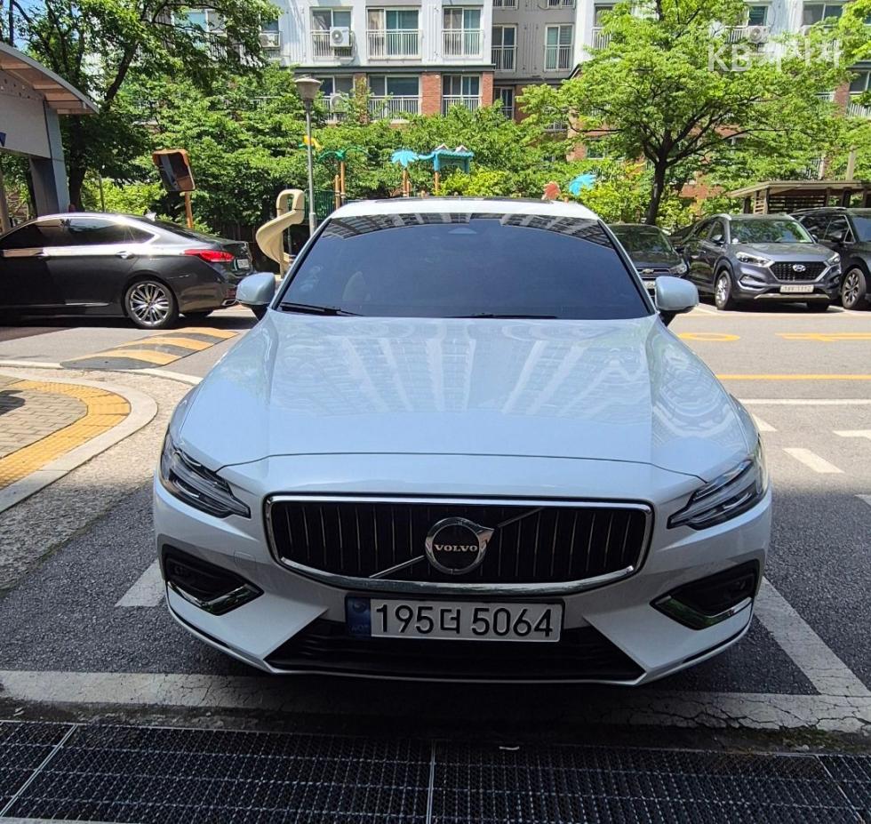 2024 volvo s60