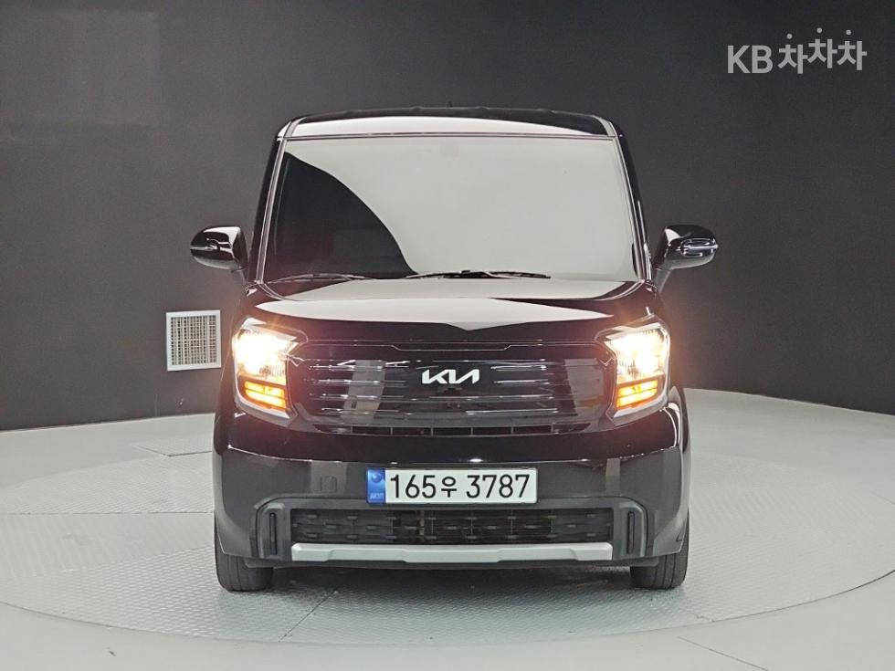 2023 - kia kia