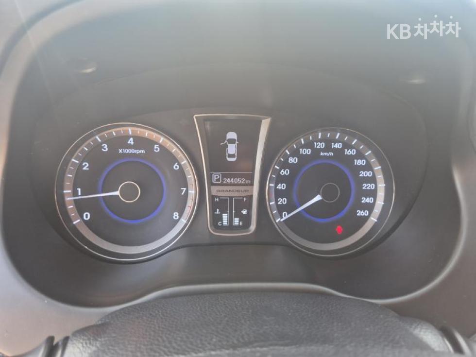 Hyundai Grandeur — miniaturë 8
