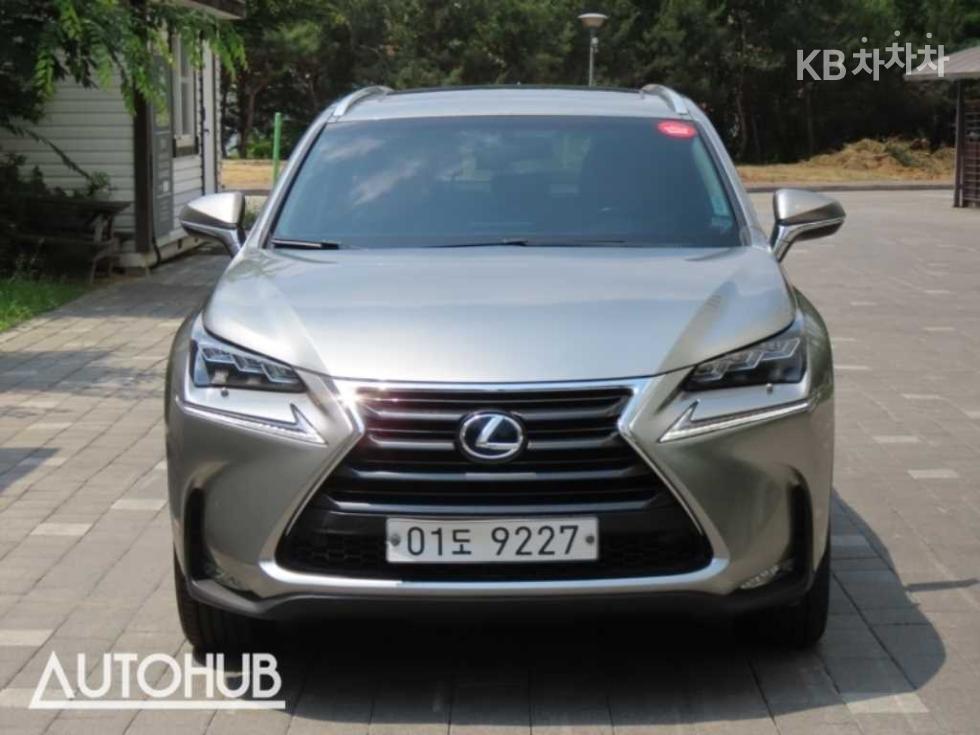 Lexus NX