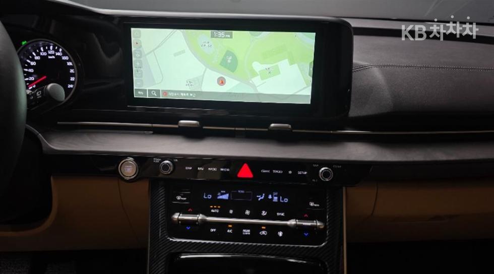 Kia Carnival — miniaturë 16