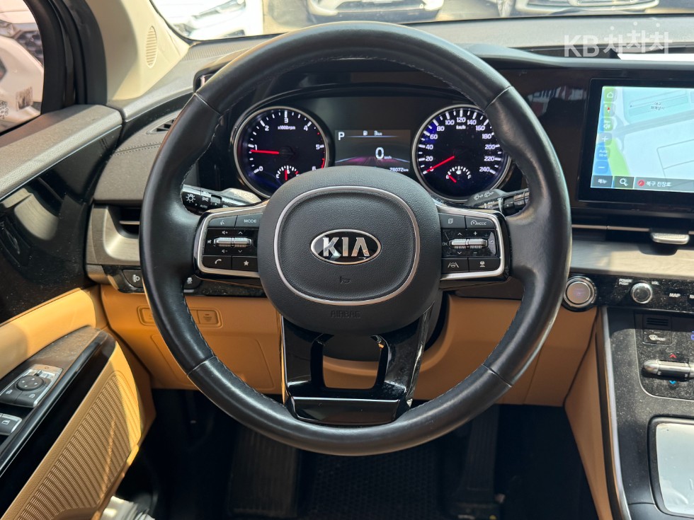 Kia Carnival — miniaturë 14