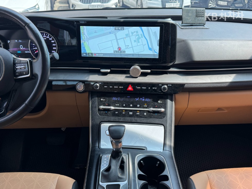 Kia Carnival — miniaturë 15