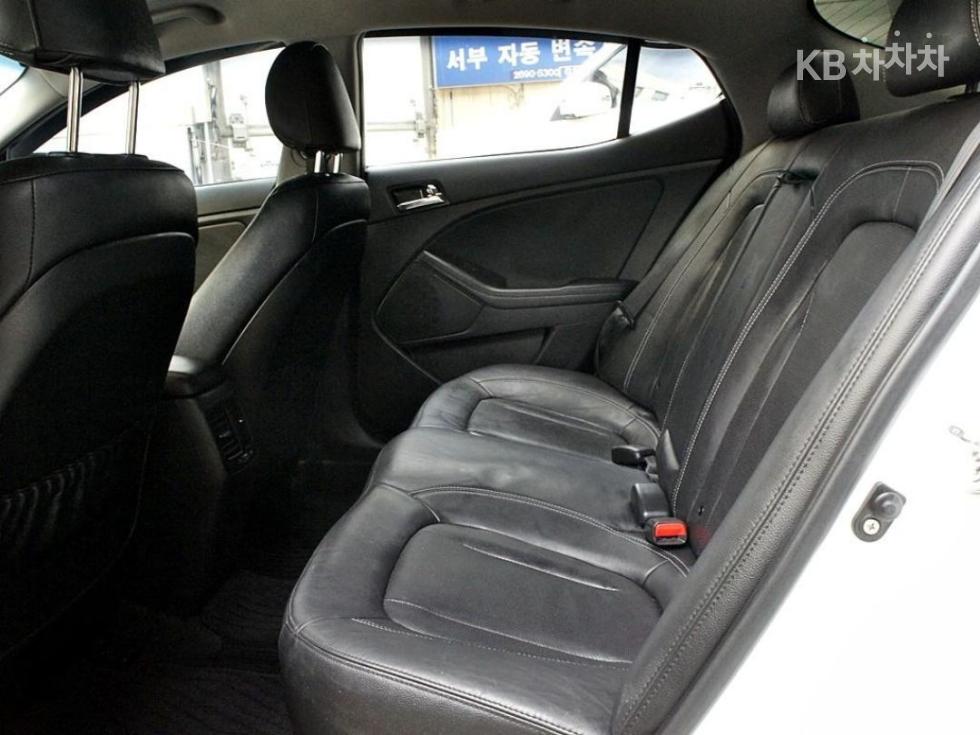 Kia K5 — miniaturë 6