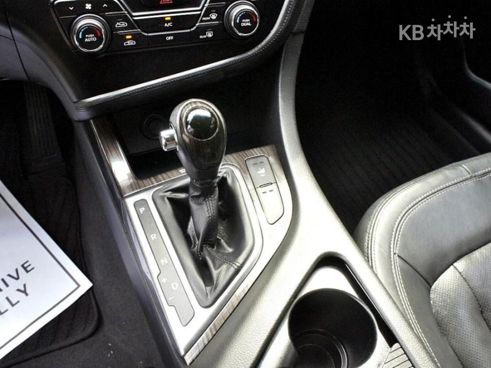 Kia K5 — miniaturë 11