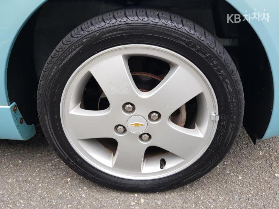 Chevrolet Spark — miniaturë 15