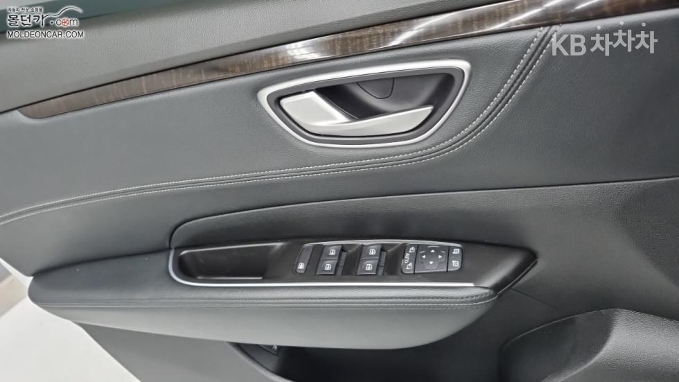 Renault Samsung SM6 — miniaturë 17