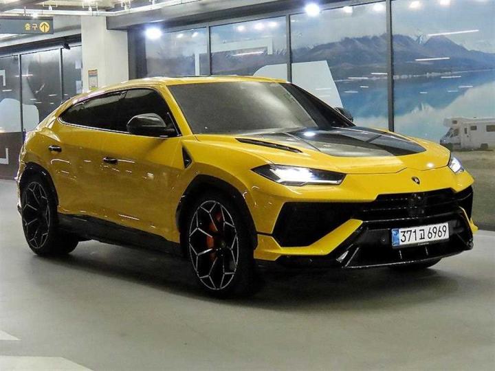 Lamborghini Urus 퍼포만테 4.0 V8 — foto 1
