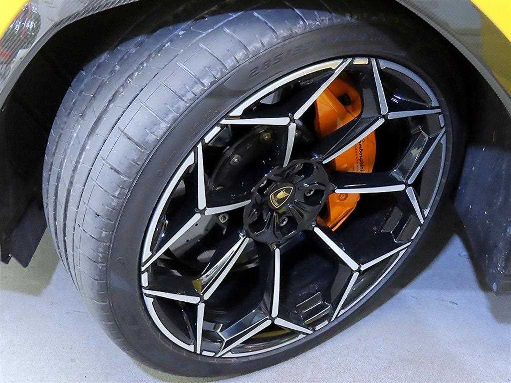 2024 Lamborghini Used Car photo