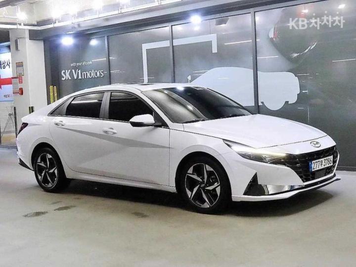 Hyundai Avante 1.6 — foto 1