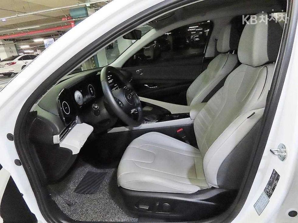 Hyundai Avante — miniaturë 6