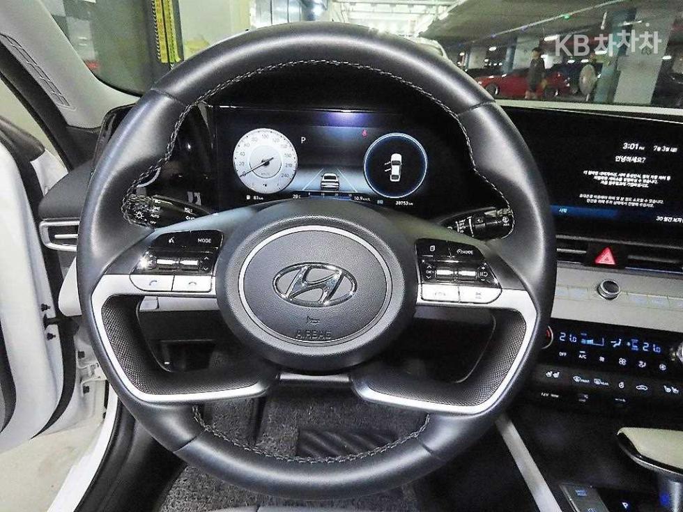 Hyundai Avante — miniaturë 8