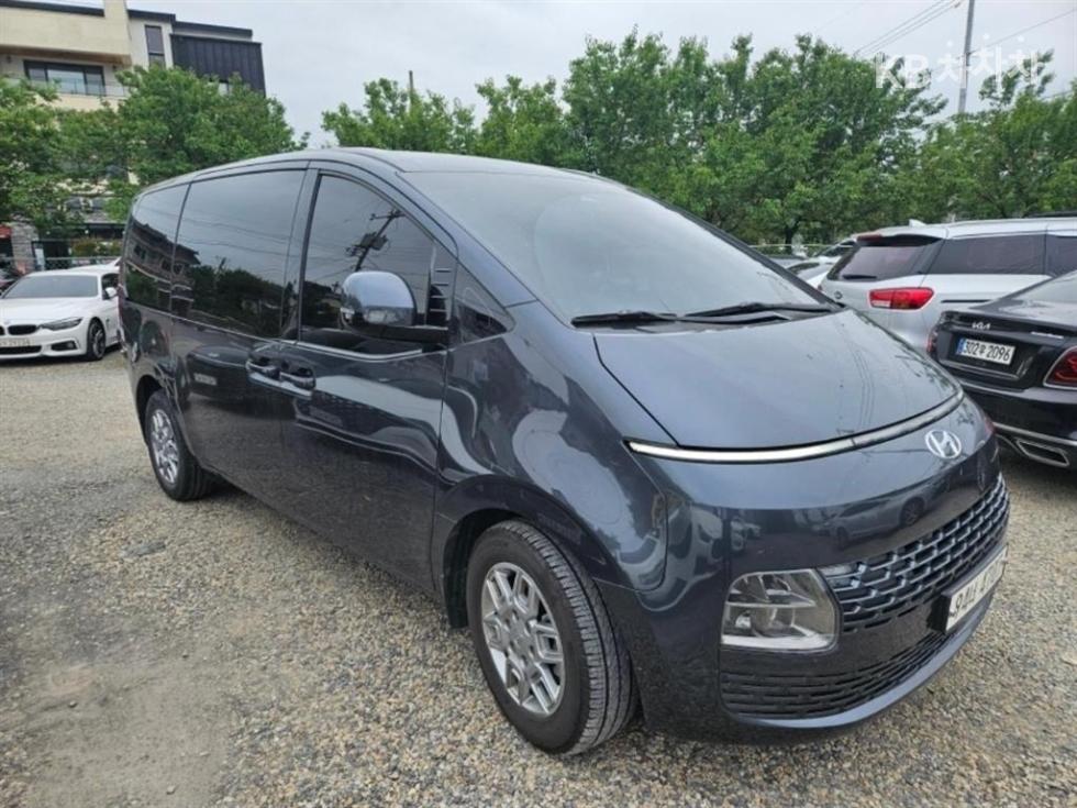 Hyundai Staria — miniaturë 4