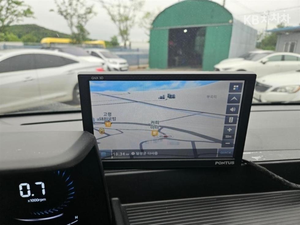 Hyundai Staria — miniaturë 6