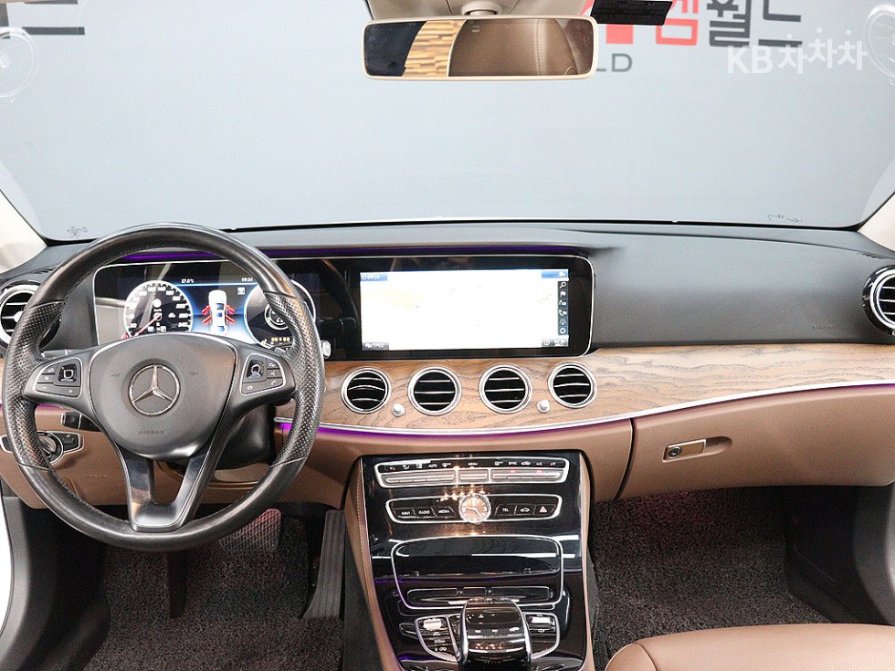 Mercedes-Benz E-klasse — miniaturë 11