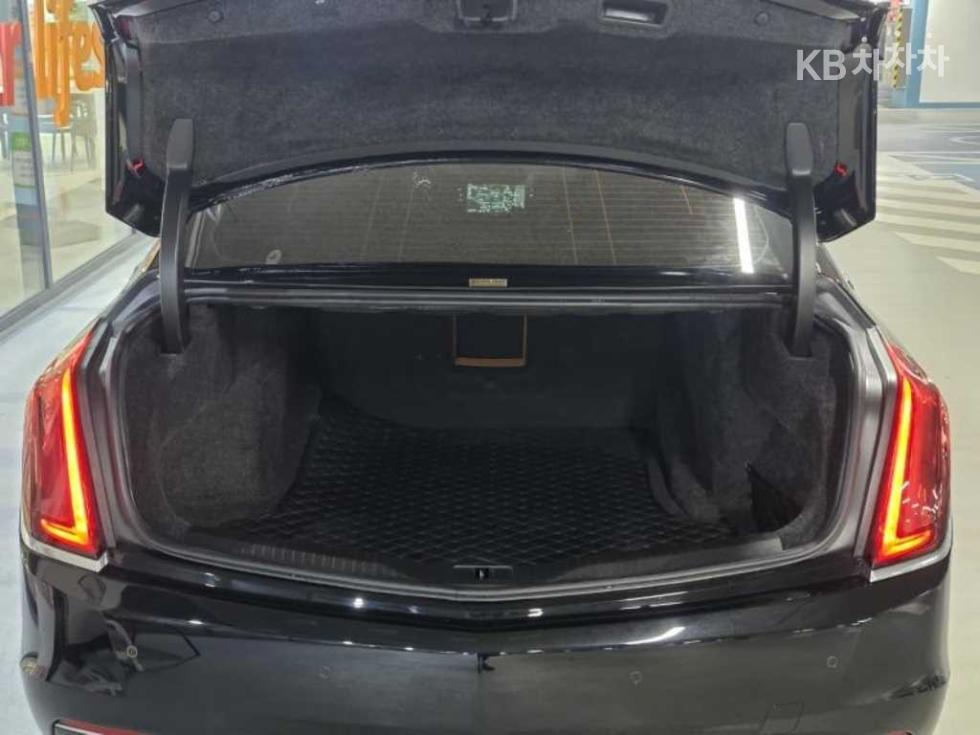 Cadillac CT6 — miniaturë 5