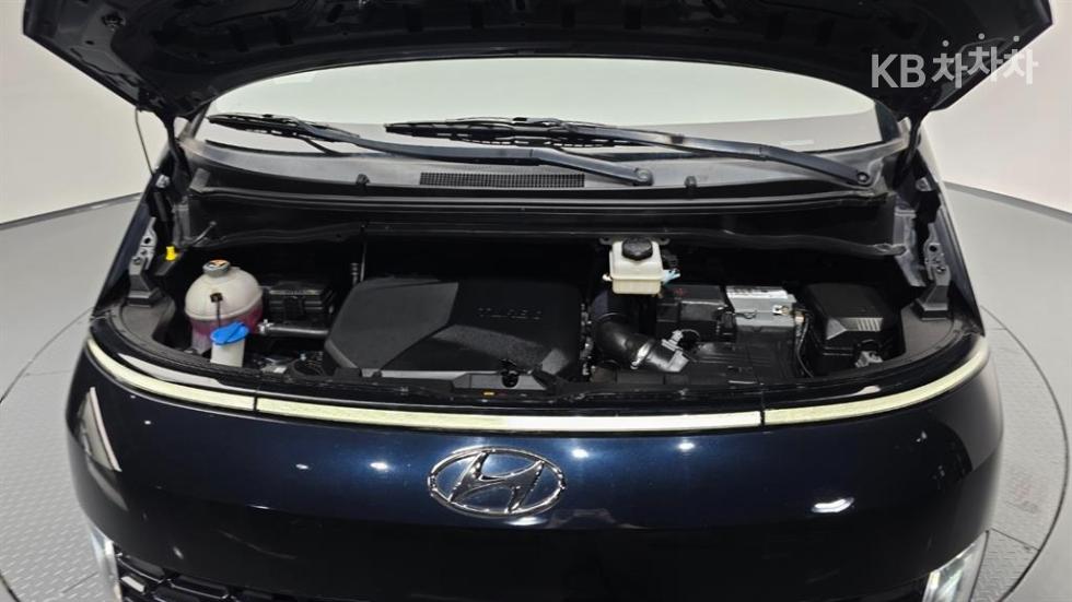 Hyundai Staria — miniaturë 5