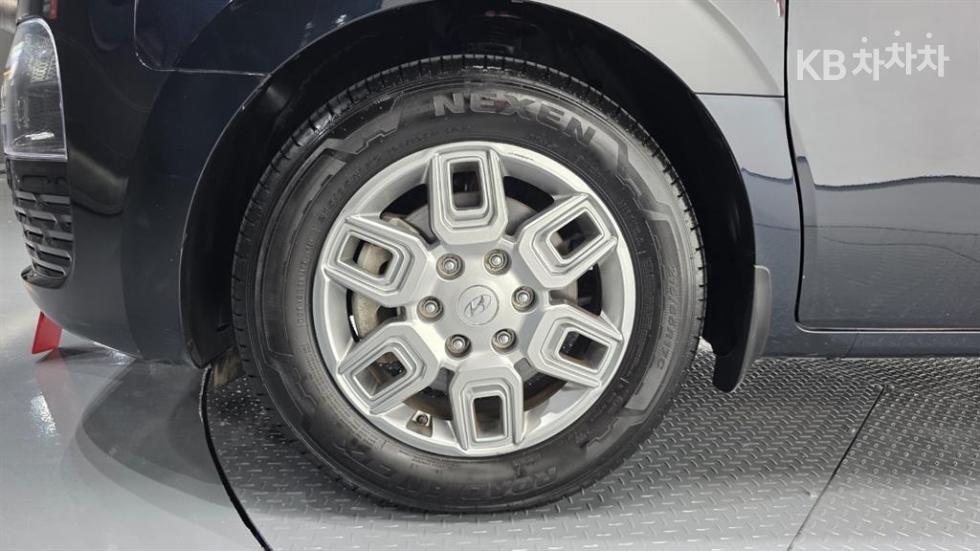 Hyundai Staria — miniaturë 19