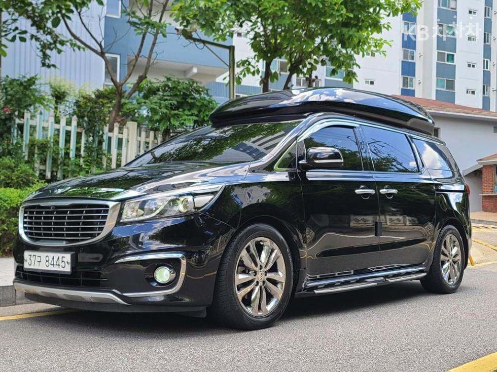 Kia Carnival — miniaturë 2