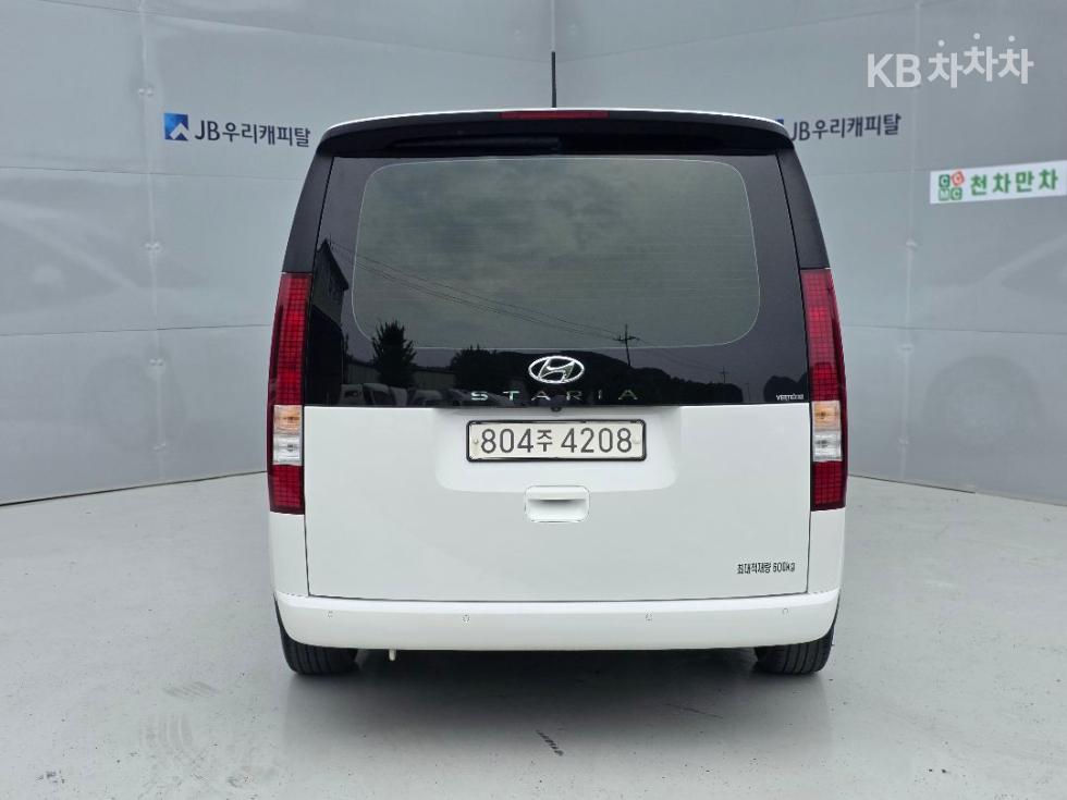 Hyundai Staria — miniaturë 4