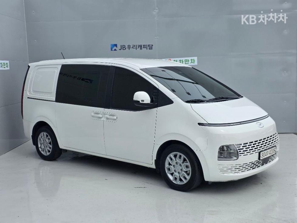 Hyundai Staria — miniaturë 3