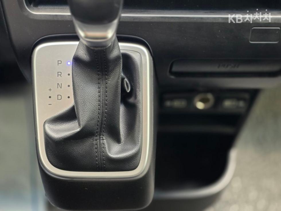 Hyundai Staria — miniaturë 10