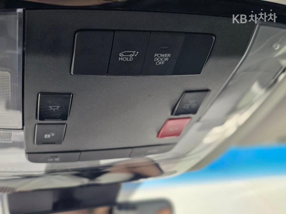 Hyundai Staria — miniaturë 11