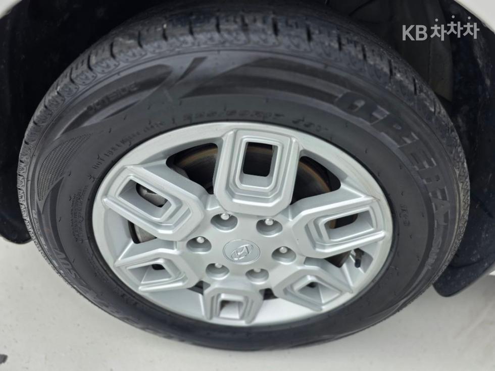 Hyundai Staria — miniaturë 19