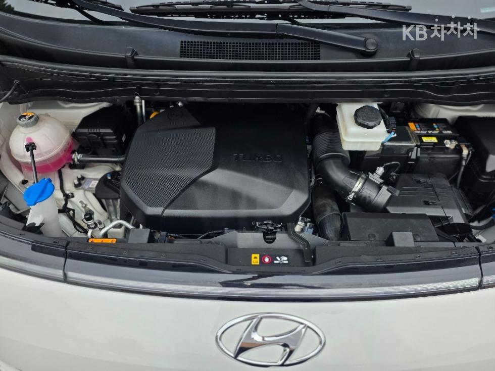 Hyundai Staria — miniaturë 20