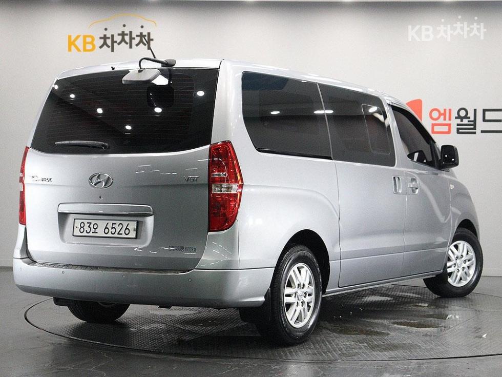 Hyundai Starex — miniaturë 3