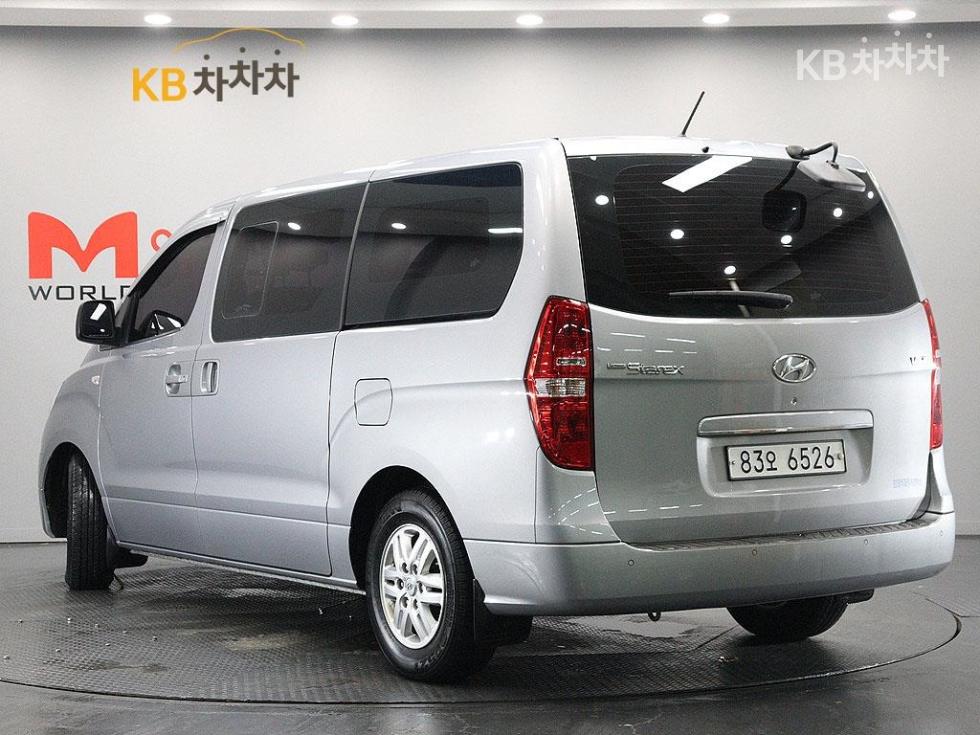 Hyundai Starex — miniaturë 4