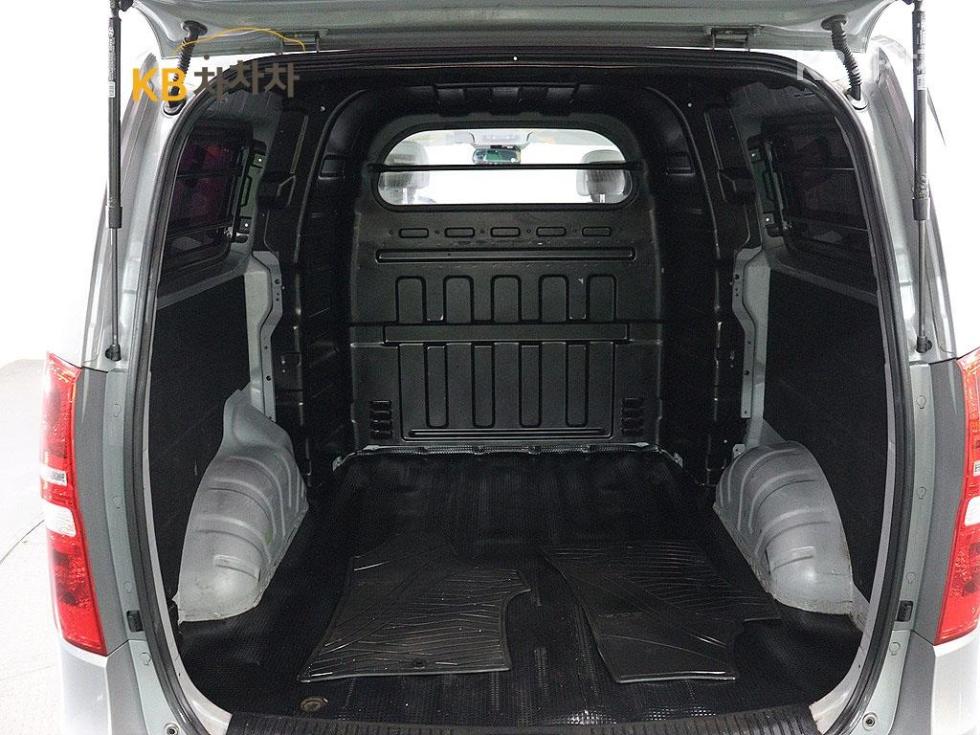 Hyundai Starex — miniaturë 5