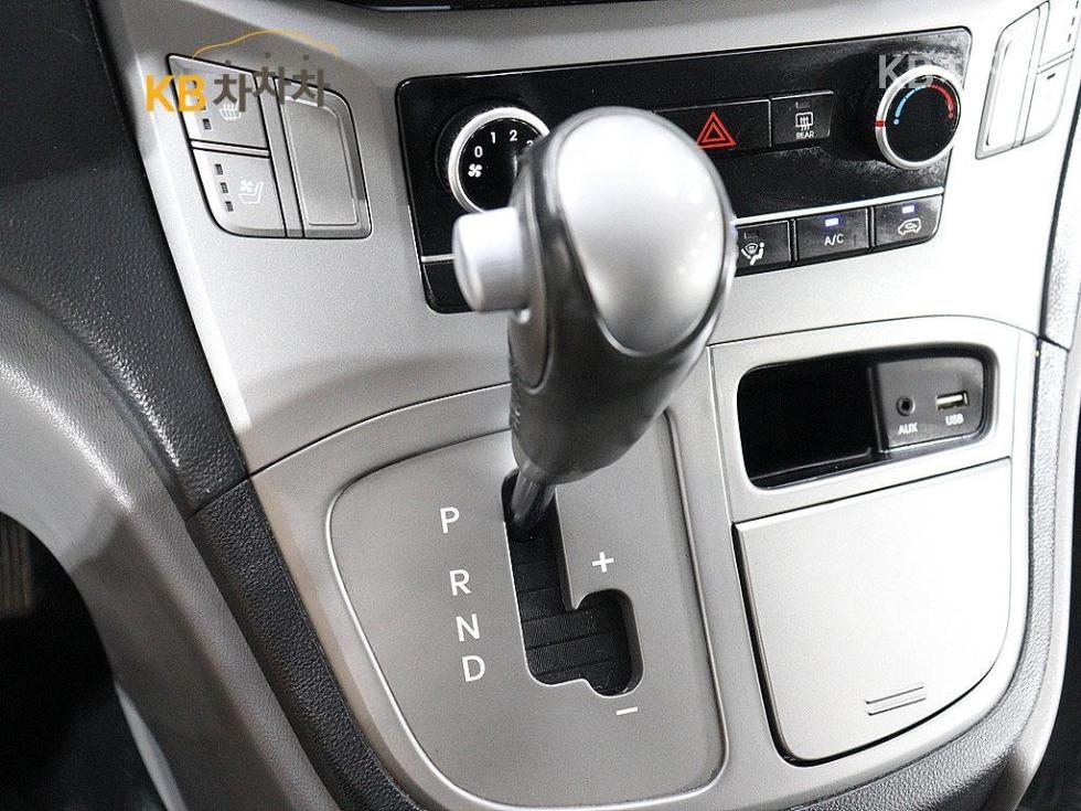 Hyundai Starex — miniaturë 9