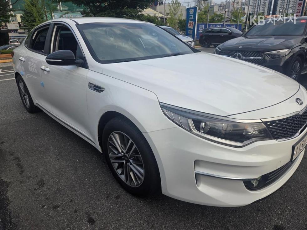 Kia K5 — miniaturë 4