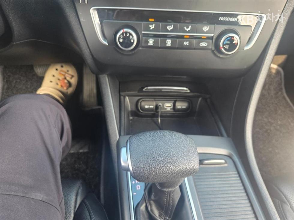 Kia K5 — miniaturë 13