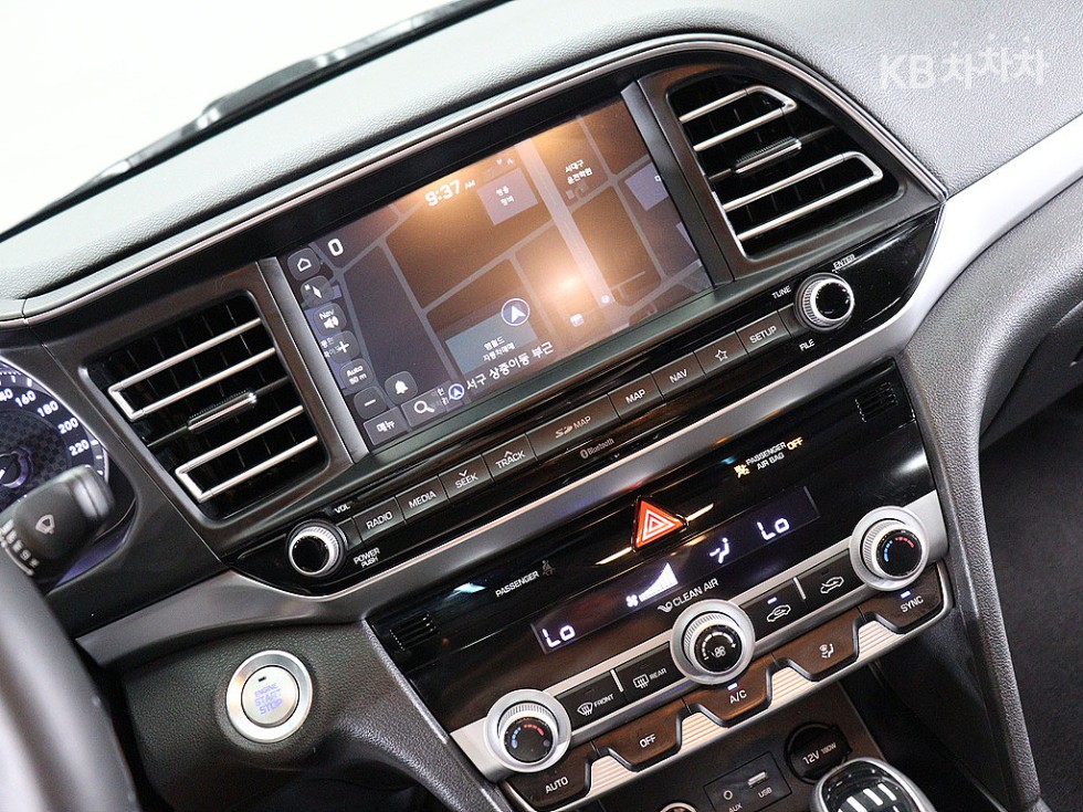 Hyundai Avante — miniaturë 12