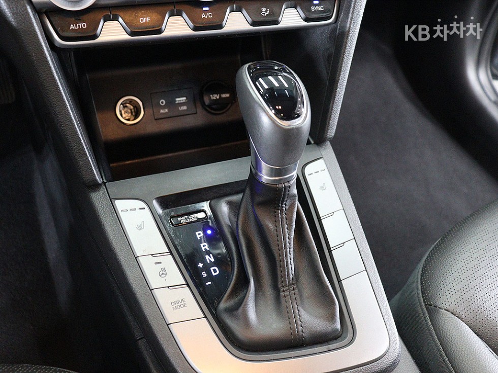 Hyundai Avante — miniaturë 9