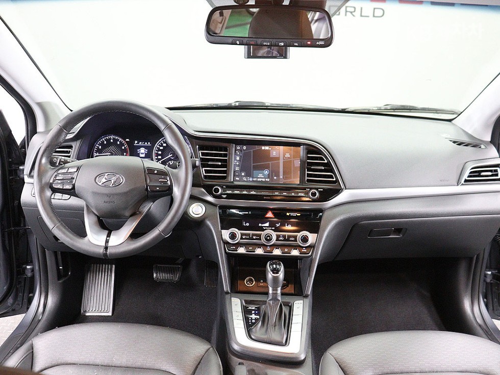 Hyundai Avante — miniaturë 8