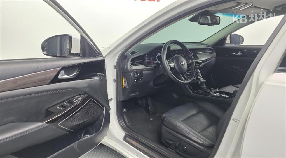 Kia K7 — miniaturë 10