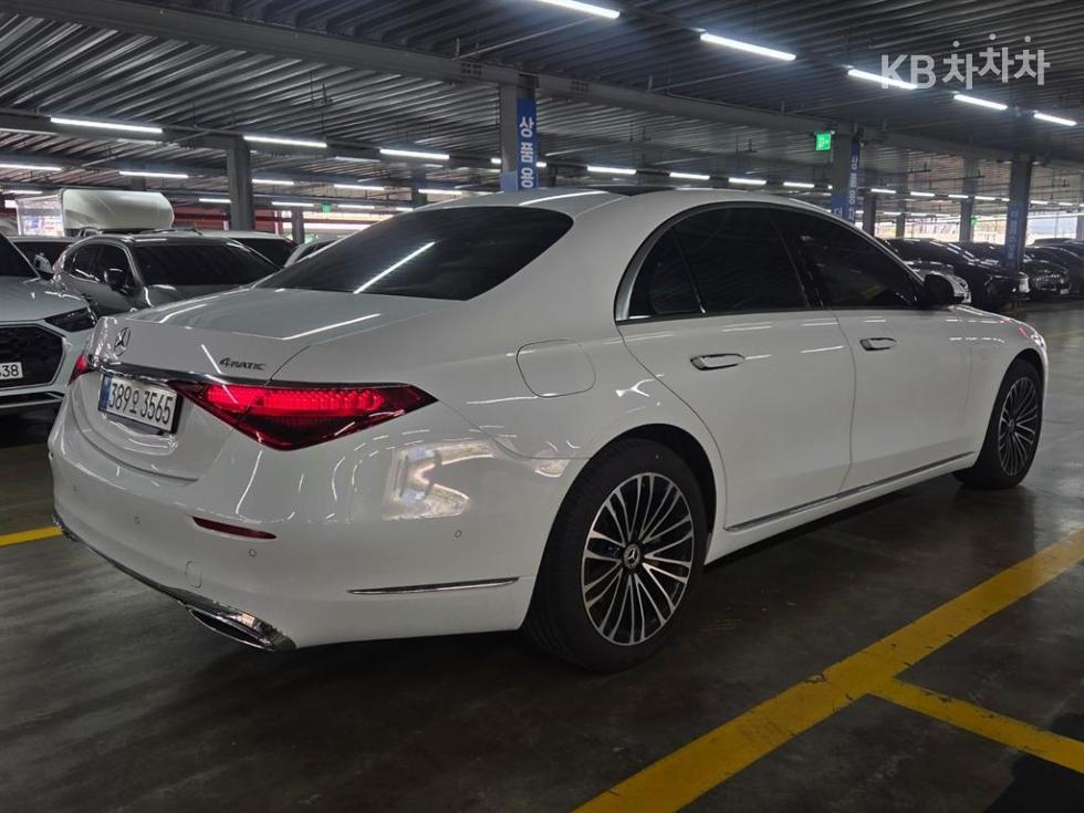 Mercedes-Benz S-klasse — miniaturë 2