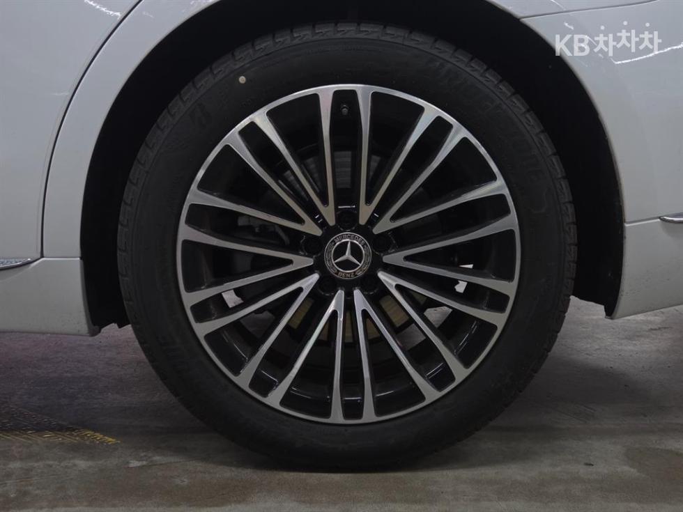 Mercedes-Benz S-klasse — miniaturë 5