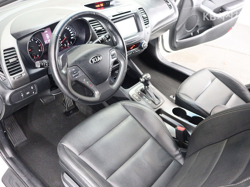 Kia K3 — miniaturë 15
