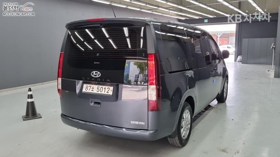 Hyundai Staria — miniaturë 2