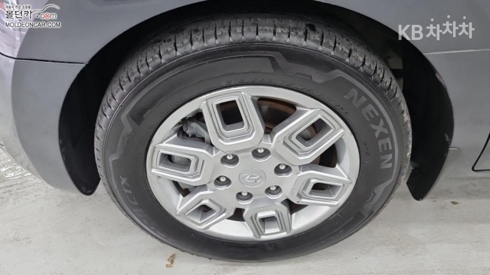 Hyundai Staria — miniaturë 6