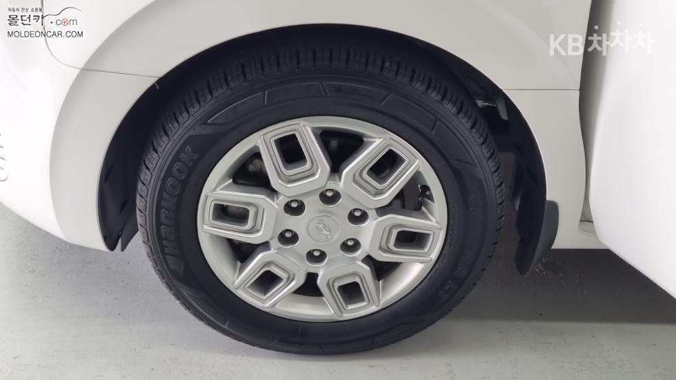 Hyundai Staria — miniaturë 6