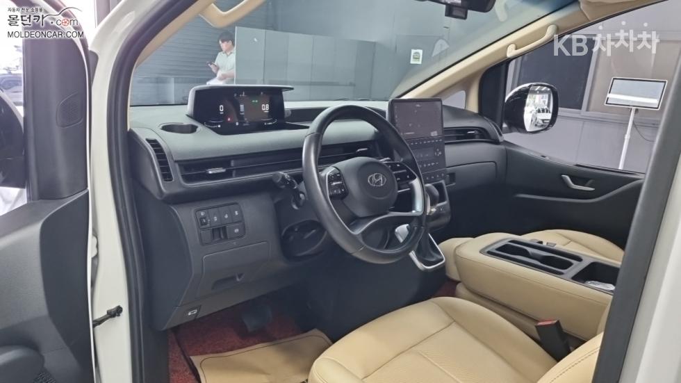 Hyundai Staria — miniaturë 7